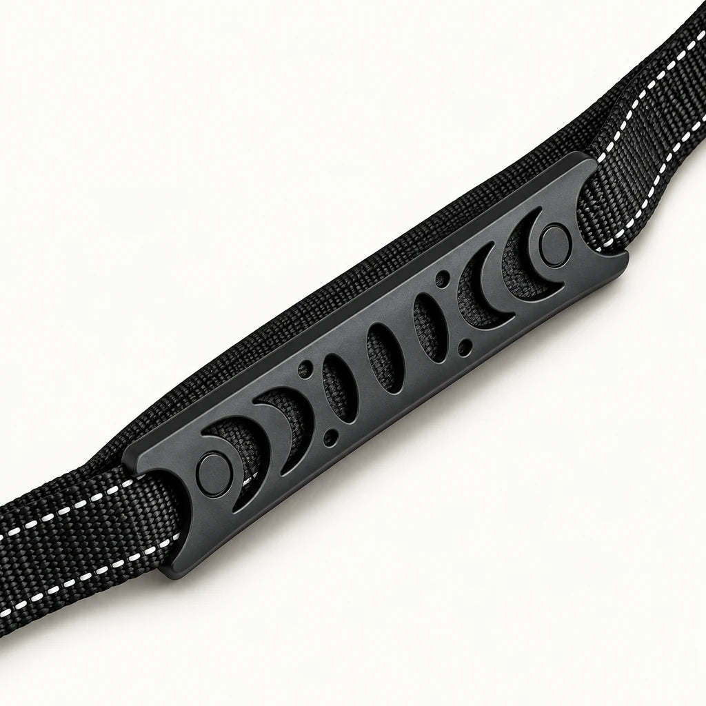 Sculpted rubber traffic handle and stitched webbing